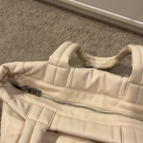 DKNY handbag - Picture 2 of 3